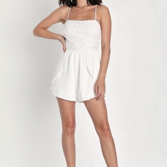 Lulus Elegant White Lace Romper size M - Picture 4 of 7